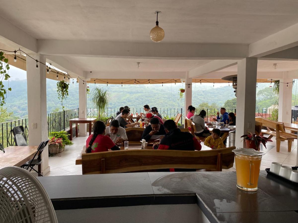 K&M Hotel Xilitla Luaran gambar