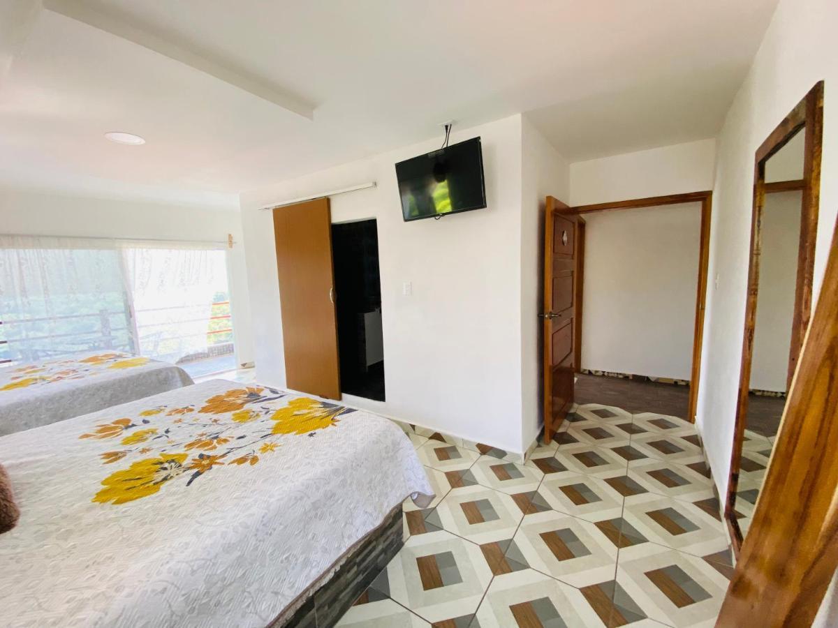 K&M Hotel Xilitla Luaran gambar