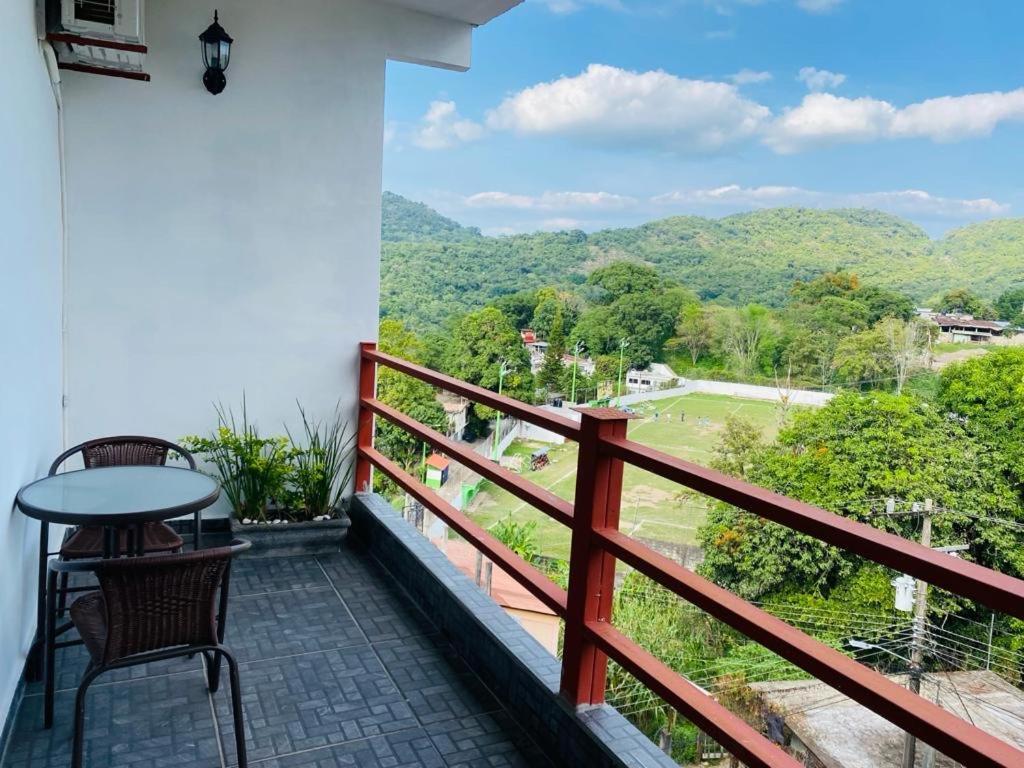 K&M Hotel Xilitla Luaran gambar